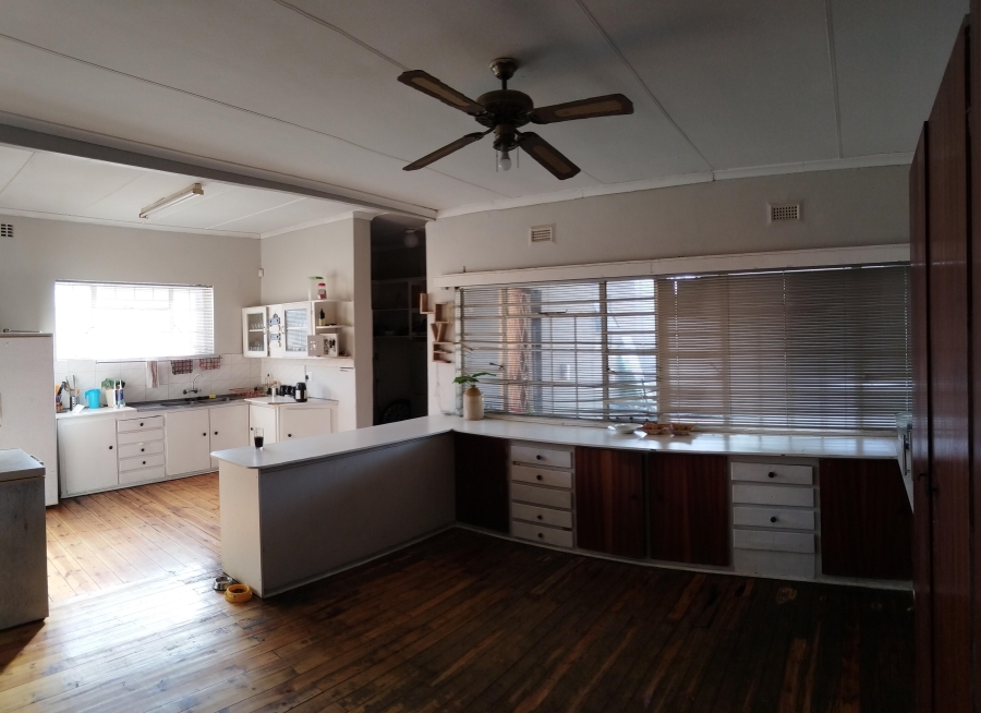 3 Bedroom Property for Sale in Uitenhage Central Eastern Cape